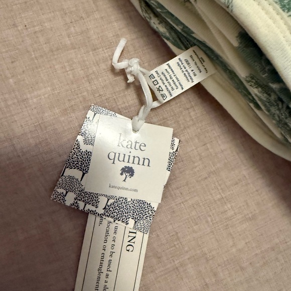 Kate Quinn baby Cream and Green Botanical blanket - Picture 5 of 8